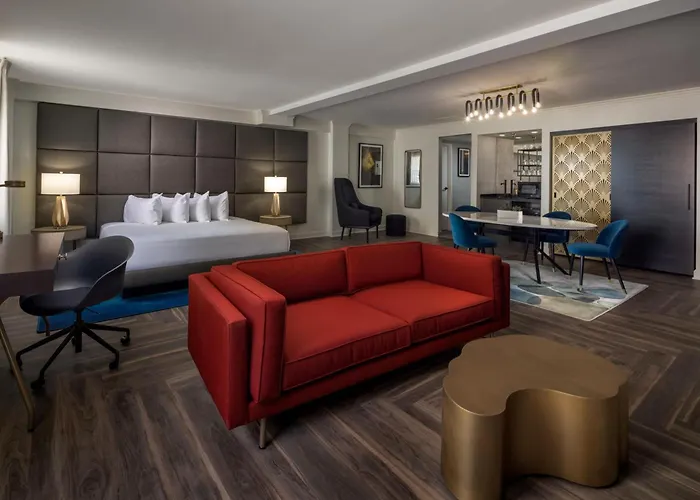 Hotel Deco Omaha