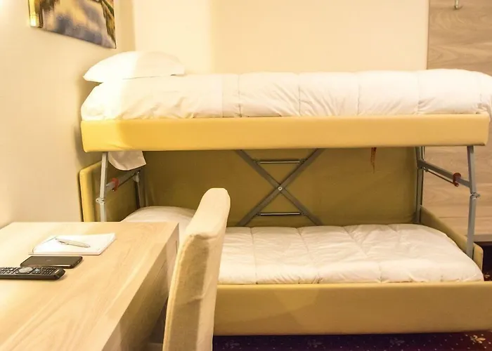 Hotel Perlage Florence - Free City Tax Until 31St May -With Private Parking & Fast Wifi Scandicci