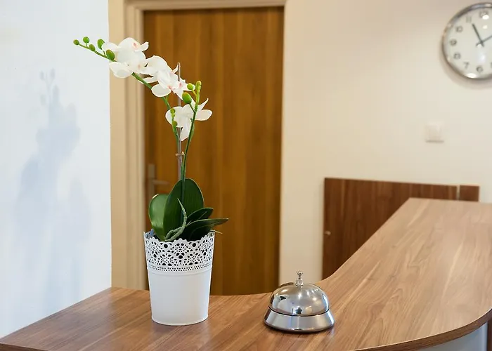 Patra Bed and Breakfast Warschau