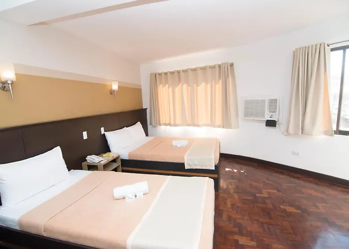We Travelers Inn