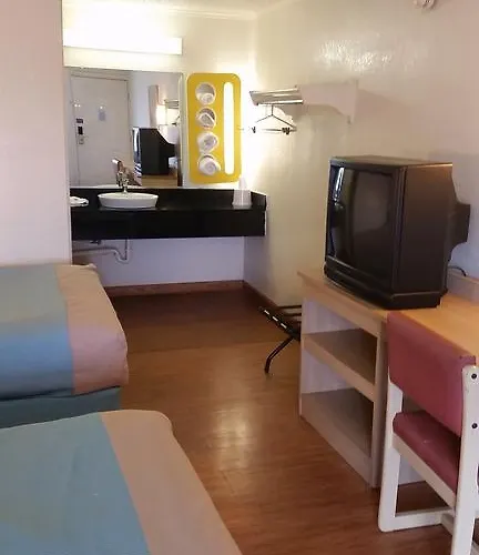 Motel 6 Bloomington Indiana University