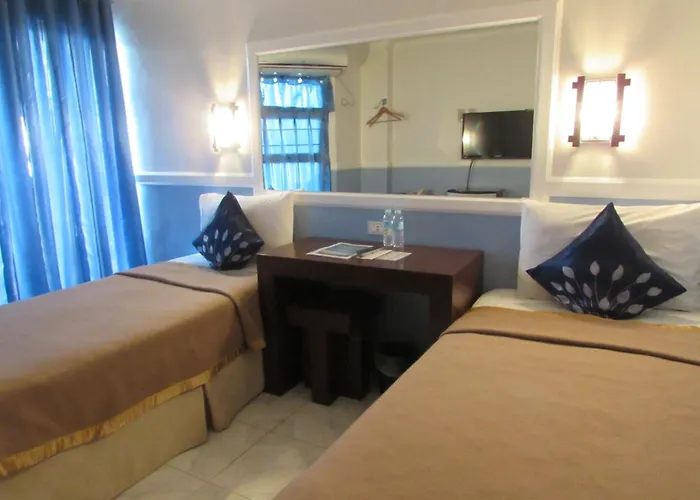 Oyster Plaza Hotel Paranaque City