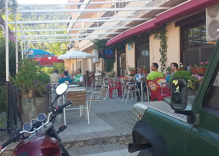 Hostal Restaurante Los Bronces