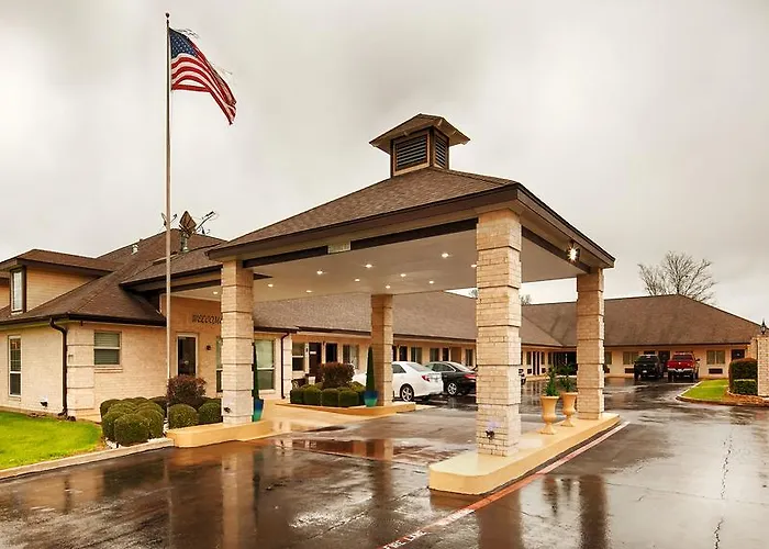 Super 8 By Wyndham Cleburne Motel