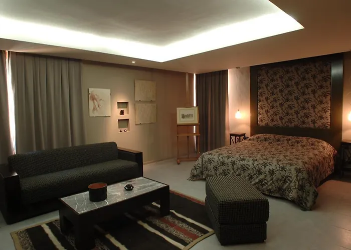 Hotel Des Arts Resort & Spa