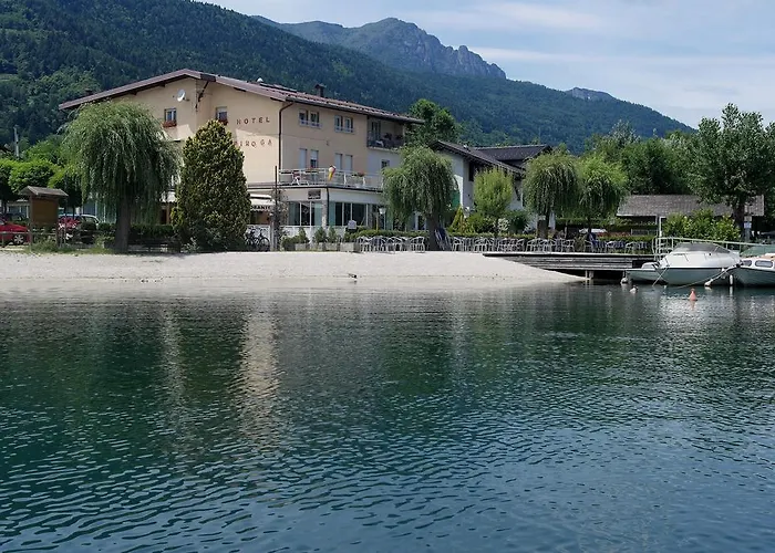 Hotel La Piroga Calceranica al Lago
