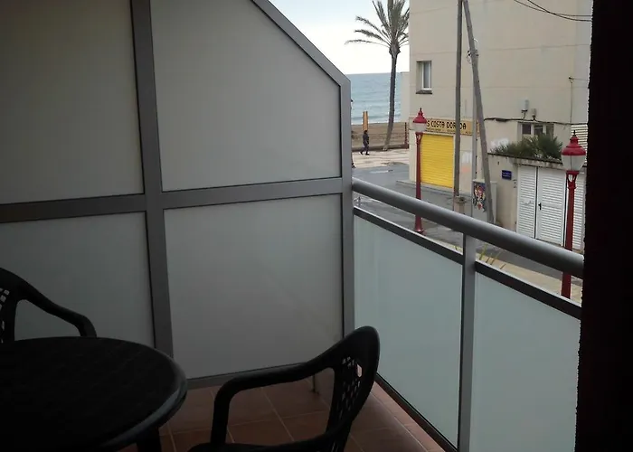 Hostal Cubelles