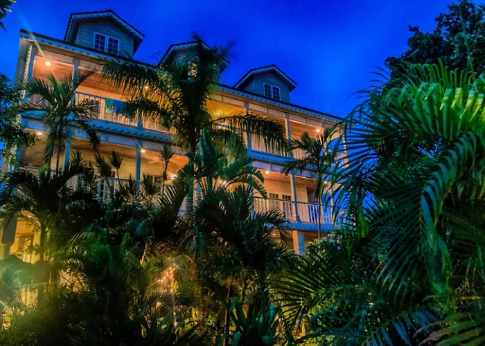 Hotel A Stone'S Throw Away à Nassau