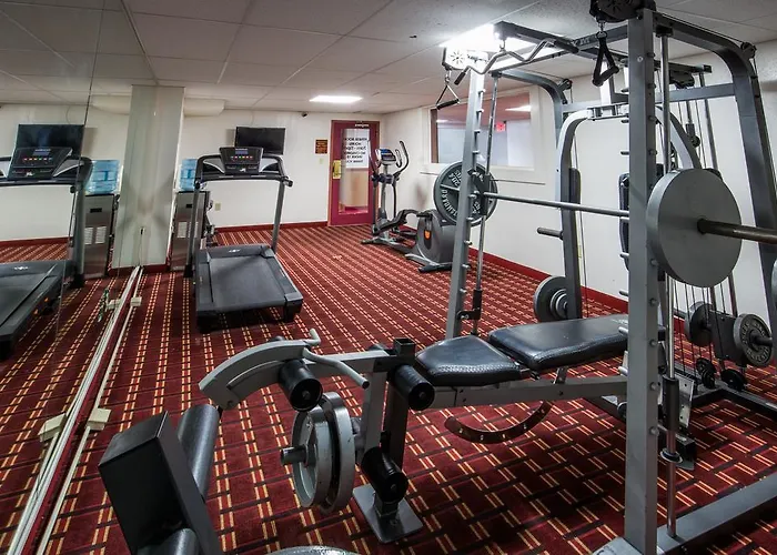 Ramada By Wyndham Medford Hotel & Conference Center
