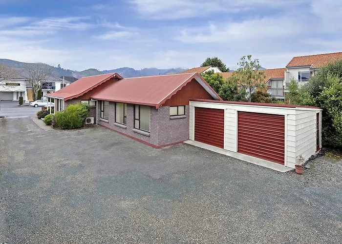 Trafalgar Lodge Nelson