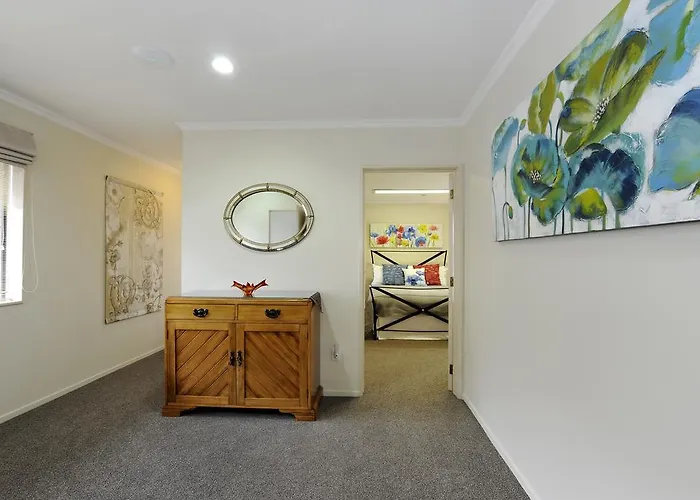 Trafalgar Lodge Nelson