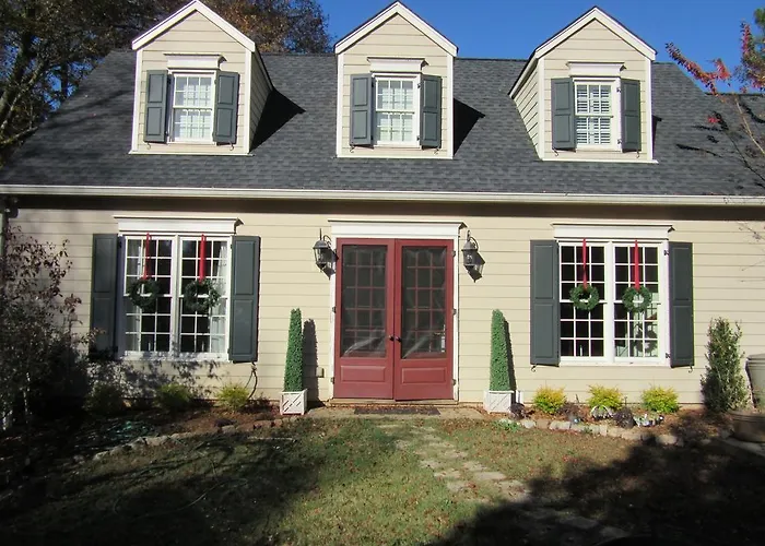 The Cottage Bed & Breakfast In Decatur Ga