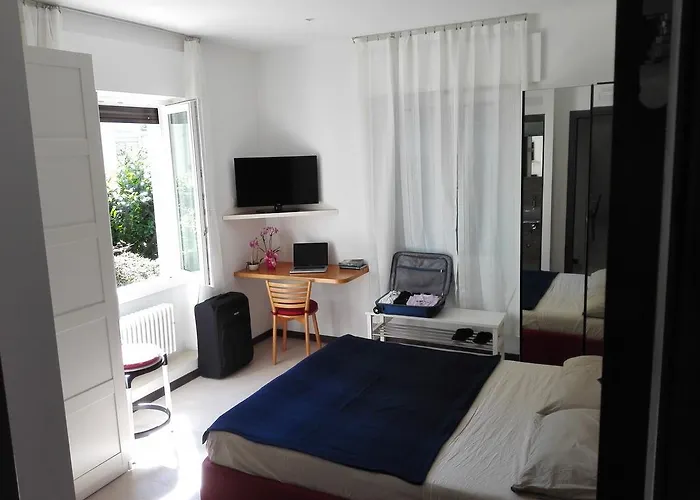 B&B Rosa Blu Como