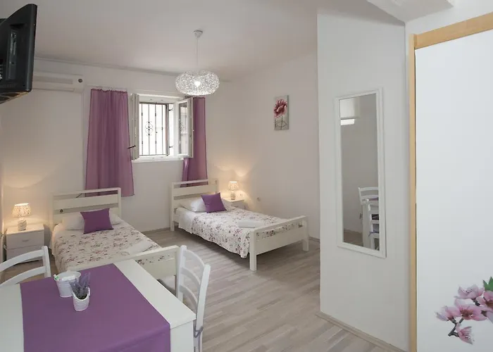 Summer Bay Apartments