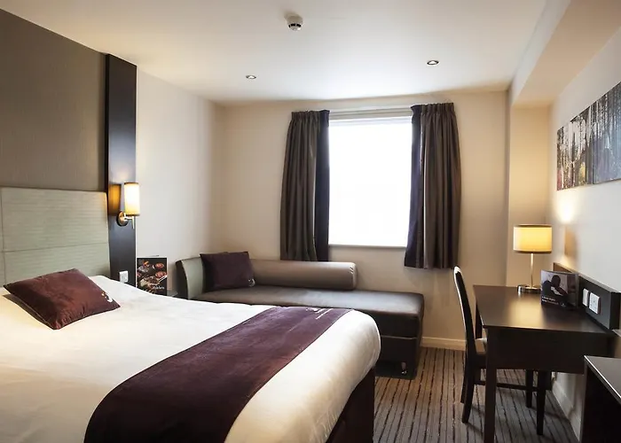 Premier Inn Watford Central