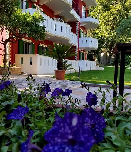 Oasis Exclusive Aparthotel Parga