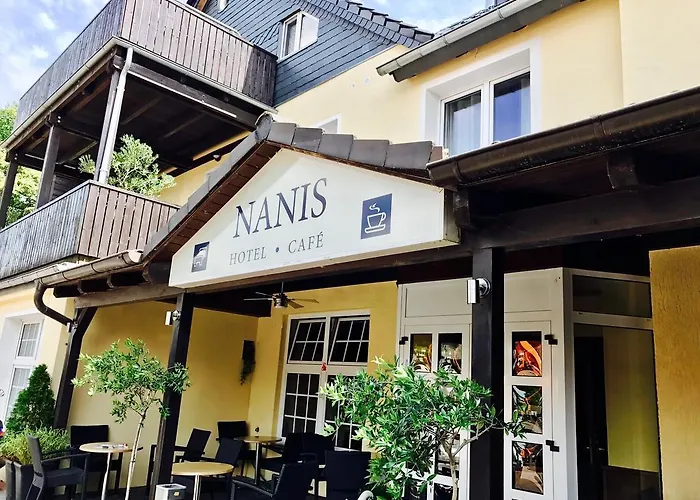 Nanis Hotel & Appartements