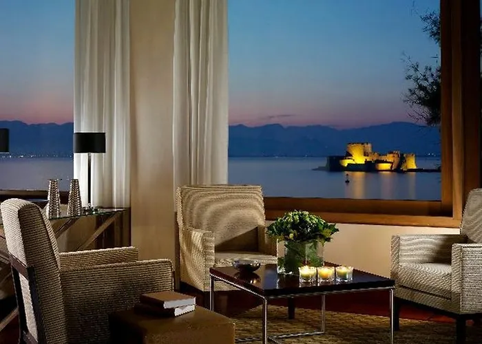 Amphitryon Hotel
