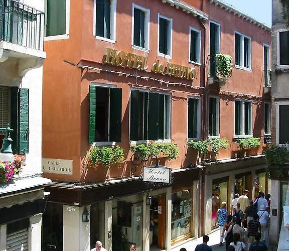 THE 11 BEST Hotels in Venice, Italy | waysplanner.com