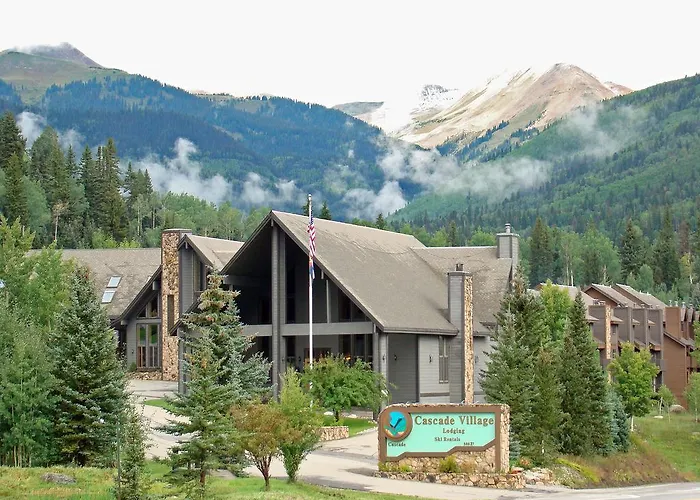 Cascade Village By The Ivy Group