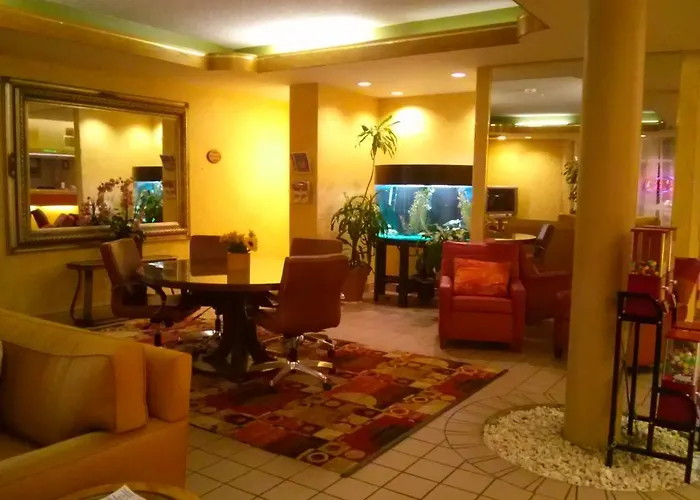 Valustay Inn & Suites Pueblo