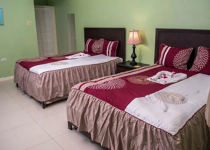 Donway, A Jamaican Style Village Montego Bay