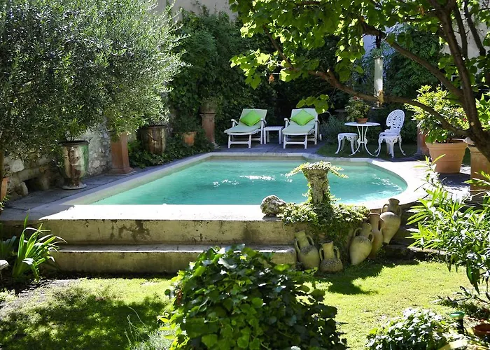Bed and Breakfast Les Saisons à Villeneuve-lès-Avignon