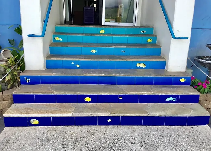 Holiday Surf Hotel Honolulu