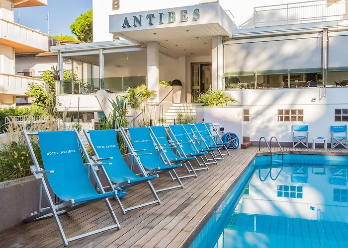 Family Hotel Antibes -50m dal mare - Riccione