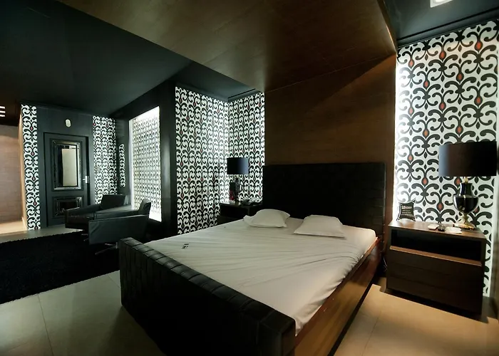 Eden Motel (Adults Only)