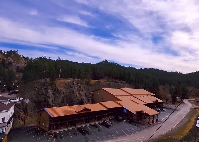 Rushmore Express & Suites Keystone
