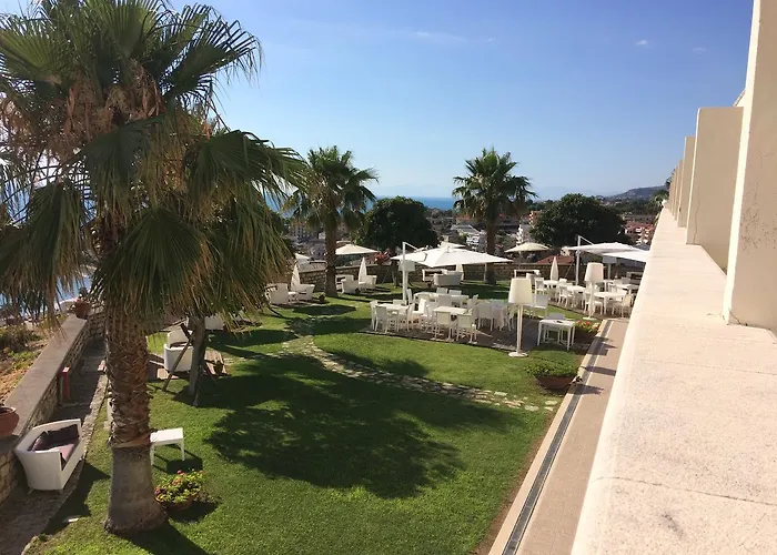 Bouganville Palace Hotel Belvedere Marittimo