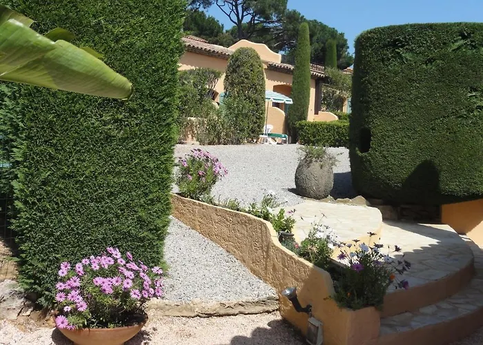 Le Mas Des Oliviers Sainte-Maxime