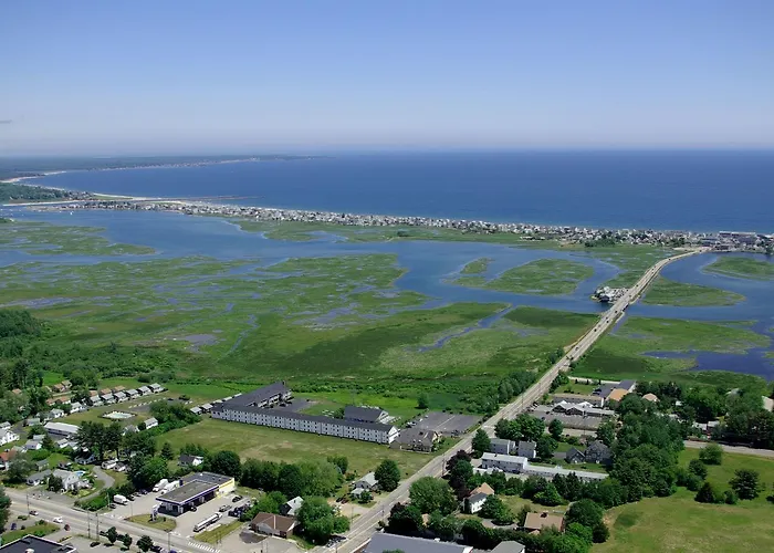 Misty Harbor Resort Wells