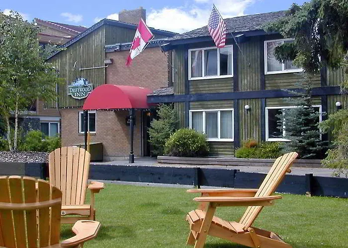 Z-Suspended - Driftwood Inn Banff