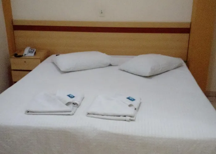 Hotel Makarena Tres Coracoes