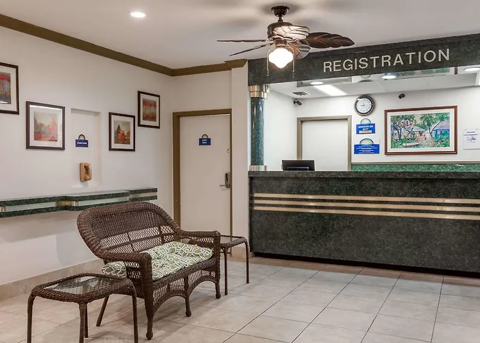 Days Inn By Wyndham West Palm Beach