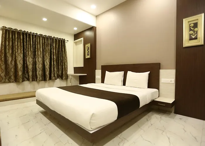 Hotel Madhuri Executive