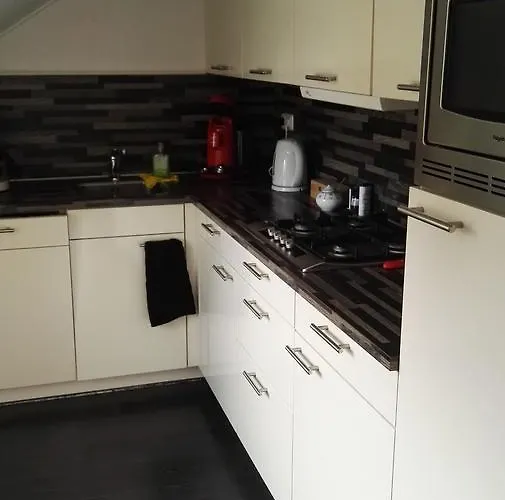 Halte 46 Weert Bed and Breakfast