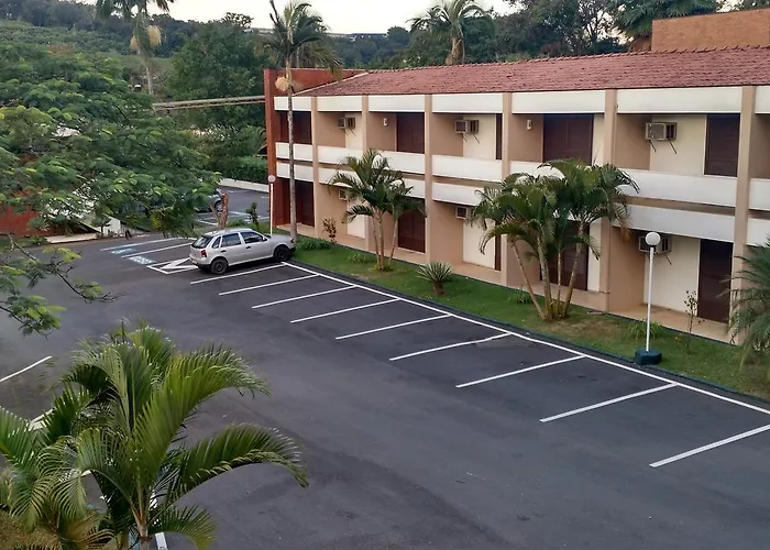 Hotel Lago Azul Louveira