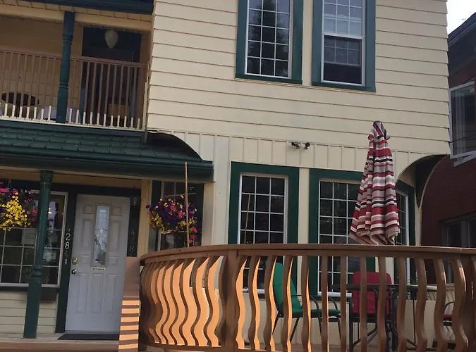 Ellis House Bed & Breakfast Niagarawatervallen