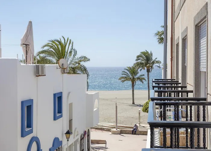 Pensión Las Palmas Carboneras