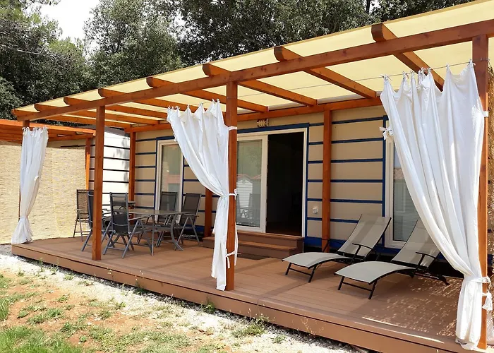 Hotel Grand Veles Camp Banjole
