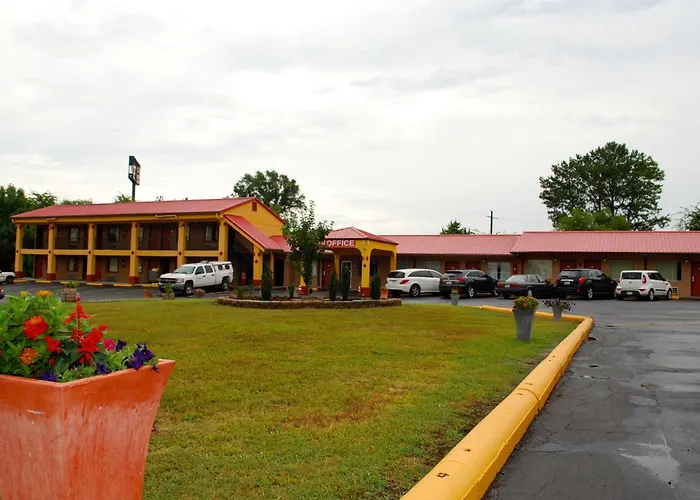 Duffys Motel - Calhoun