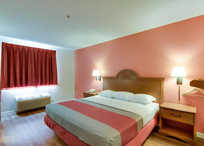 Motel 6-Hinesville, Ga