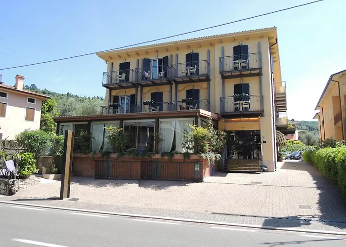Hotel Al Caval Torri Del Benaco