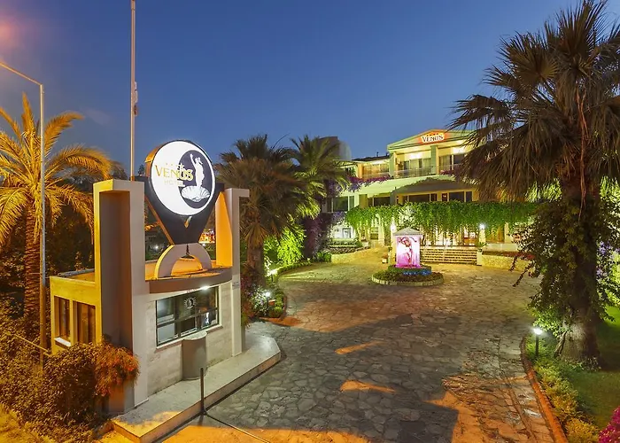 Venus Hotel Side
