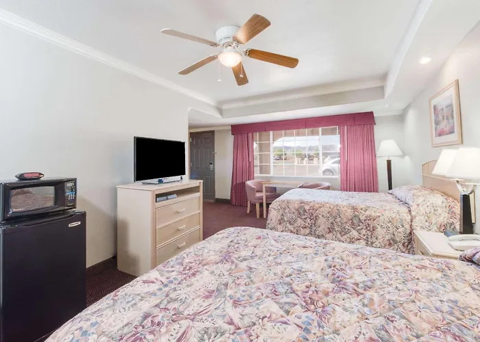 Knights Inn Van Horn