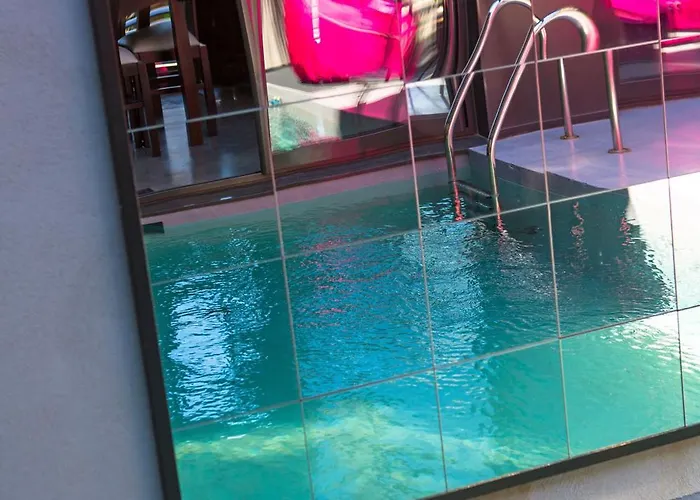 Be Loft B&B Pool & Spa Avignone