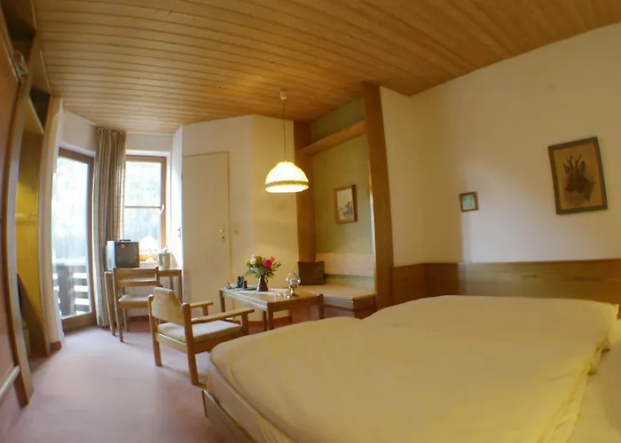 Hotel Friedenshoehe